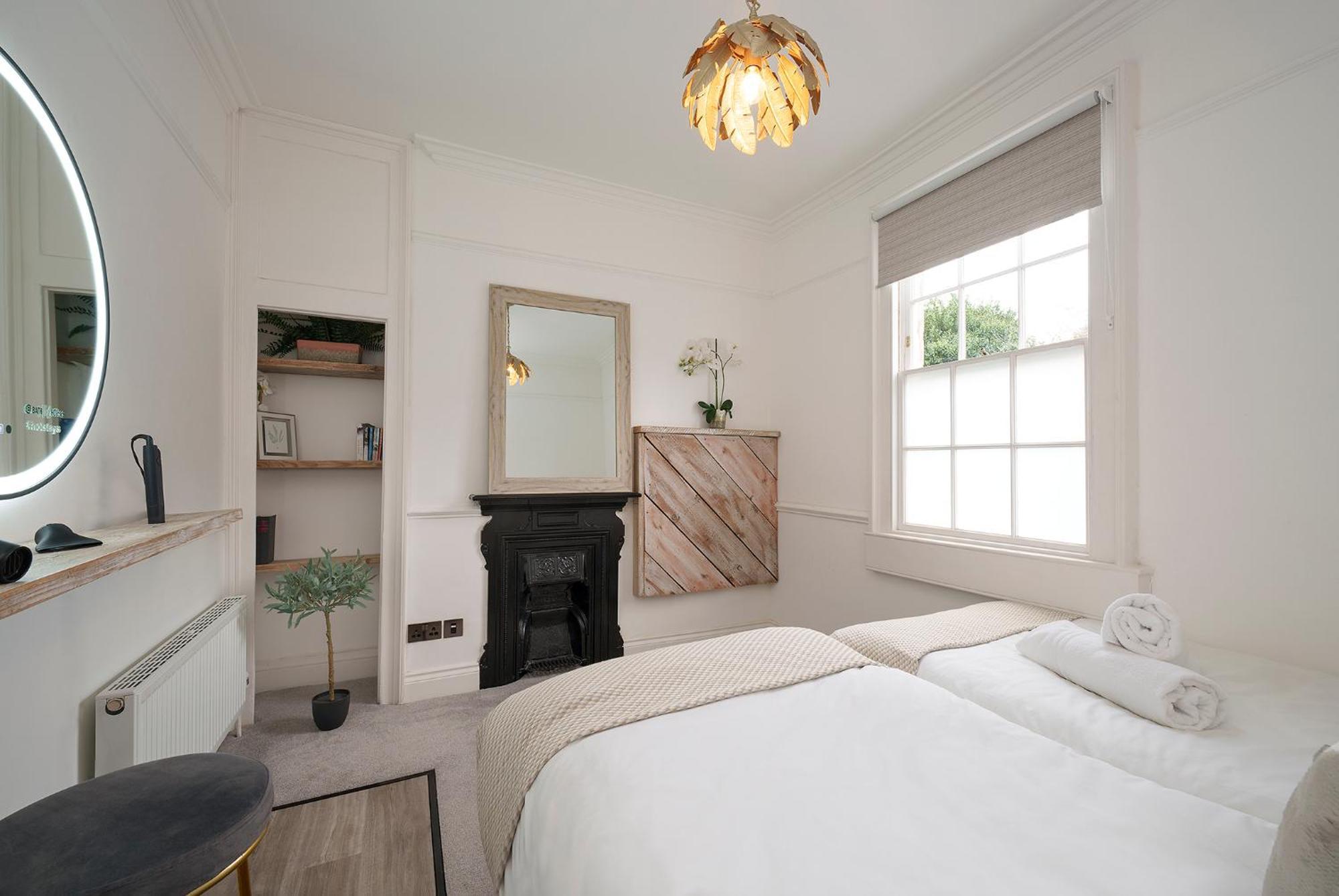The Haze House - 4 Bed Townhouse Apartment Bath Exterior foto